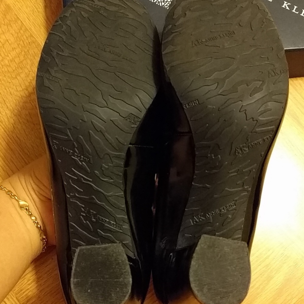 Shoes - Picture 3 of 3